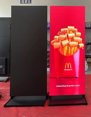 Cartel inconsútil P2.5 RGB Smart LED que hace publicidad de la exhibición para el centro comercial