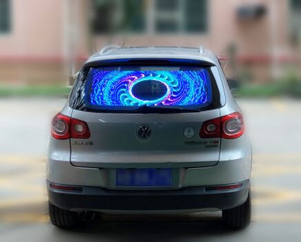 La pantalla LED transparente 9-36V de la ventana posterior del coche entró la radio programable