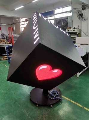 640x640 LED Cubo de pantalla personalizado 6 lados mostrando