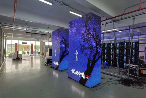 Señalización programable de alta resolución de P3mm LED con el brillo 5000mcd