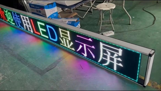 Muestras programables de la ventana de RoHS P10 RGB LED para la tienda