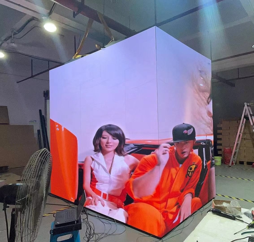 640x480 a presión publicidad grande de la pantalla 3840hz P2.5RGB 4 de la fundición de los lados interiores LED del gabinete