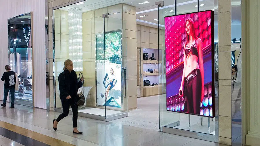 Señalización interior 1000mcd/m2 de P2RGB LED Digital para la tienda al por menor